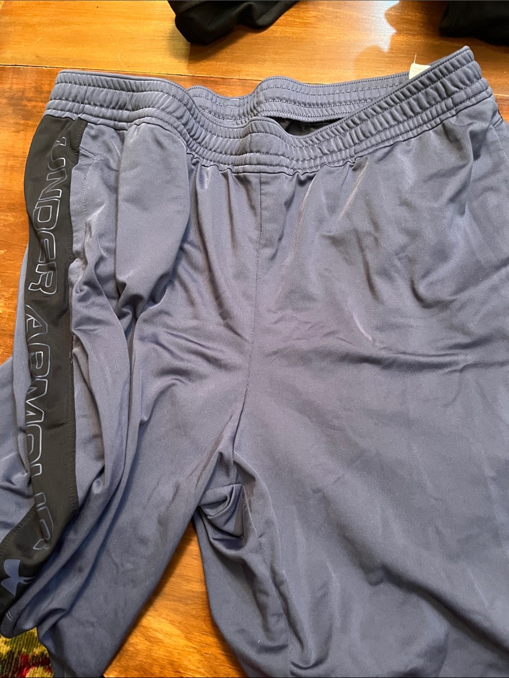 Under Armour men Navy Blue Athletic Athletic Shorts with Side Logo